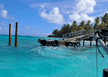 Coralina tuvo que esperar el accidente de la turista expulsada de su lancha por el fuerte oleaje el pasado 5 de febrero para adecuar y exigir el embarque y desembarque de Johnny Cay por un muelle 