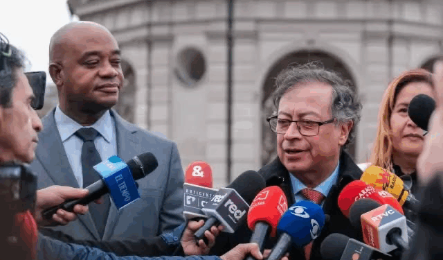 Petro salió en defensa de la dictadura cubana tras la captura de un buque petrolero que llevaba petroleo a la isla 