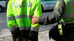 Fiscalía imputa en San Andrés a un Policía señalado de solicitar dinero a turistas extranjeros para no imponerles infracciones de tránsito 