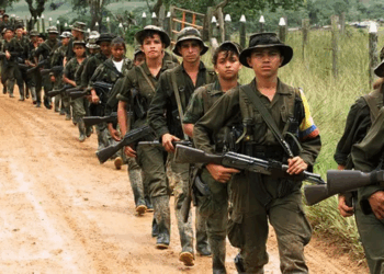 El antiguo secretariado de las FARC admitió ante la JEP haber reclutado a más de 18.000 niños, a los cuales sometieron a abusos, violaciones y abortos forzados