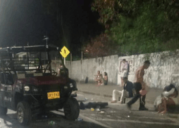 En menos de 24 horas tres graves accidentes; las mulitas son un grave peligro en las vías de San Andrés y las autoridades no están haciendo nada para controlarlas. 