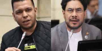 Senador JotaPe Hernández anuncia la escisión del partido alianza verde al que renuncia luego de que anunciaran su apoyo a la candidatura de Iván Cepeda