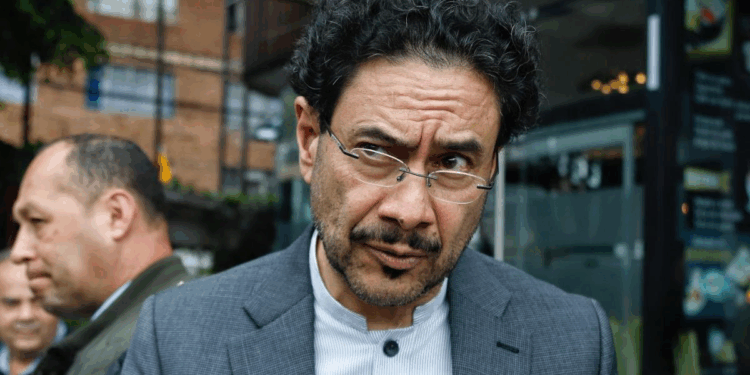 Candidato oficialista omitió asistir a cumbre de gobernadores para hablar de autonomía 