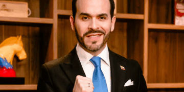 Campaña de Abelardo de la Espriella quiere ganar en primera vuelta tras nuevos resultados de encuestas 