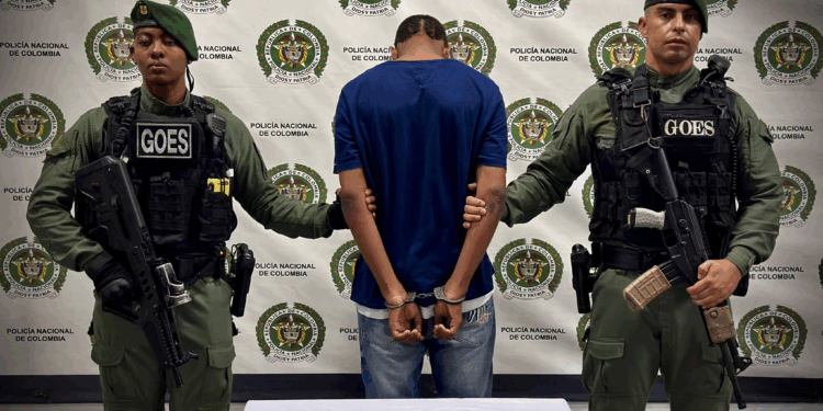 Cayó el «robacadenas» en San Andres. Fue capturado por orden judicial por hurto agravado