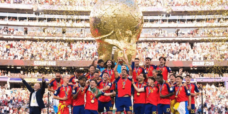 «Se hizo justicia, ganó el mejor»: relator Eduardo Luis ante la coronación de España como campeones del mundo