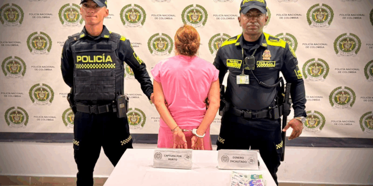 La Policía Nacional capturó a una mujer por el presunto delito de hurto en San Andrés