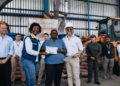 Presidente Abelardo de la Espriella en su segunda visita entrega ayudas y presenta la casa modelo en Buenaventura para la reconstrucción post- terremoto
