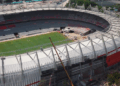 En San Andrés en más de tres años no han podido terminar el estadio de softball que es de bajo perfil. En Barranquilla en menos de un año avanzan las obras de modernización del super metropolitano que estará listo antes de terminar el 2026