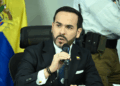 Presidente de la República, Abelardo de la Espriella y Ministro de Interior, Rodrigo Lara, anunciaron el rescate de una mujer con vida bajo los escombros, gracias a la operación de los bomberos a los que llamó «héroes de la patria».