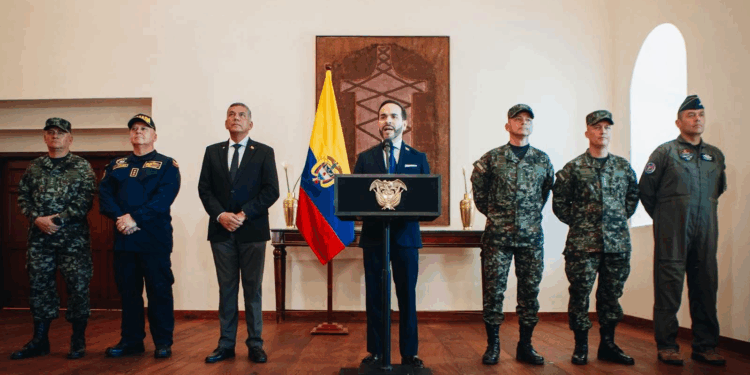 Presidente de la República nombró la nueva cúpula militar a la que le ordenó recuperar la seguridad nacional