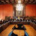 Reunión del presidente Abelardo de la Espriella con representantes del sector asegurador para comprometer el cumplimiento a los usuarios con seguros de sus propiedades afectadas por el terremoto.