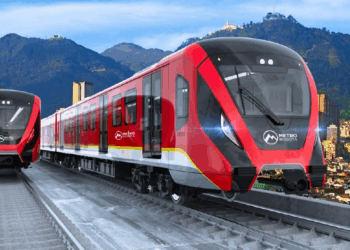 En Bogotá, ya ruedan los primeros vagones del metro en actividades de prueba.