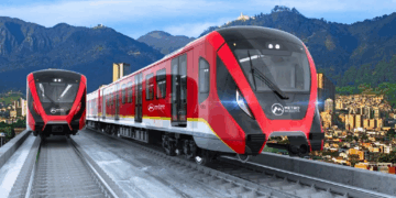 En Bogotá, ya ruedan los primeros vagones del metro en actividades de prueba.