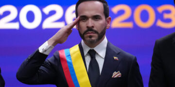 De la Espriella cumple su primer mes en la Presidencia: seguridad, terremoto y un Gobierno que busca imponer su sello