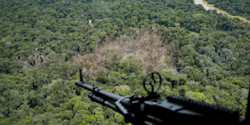 «Eran combatientes»: así defiende el gobierno el bombardeo que dejó tres niños muertos en un campamento de la guerrilla