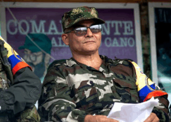 Autoridades reportan la deserción de 41 combatientes de las filas de alias Mordisco.