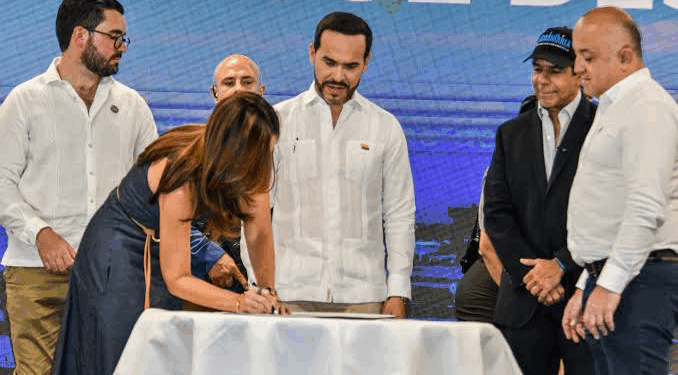 Distrito de Barranquilla aportará $40.000 millones para modernizar el aeropuerto Ernesto Cortissoz