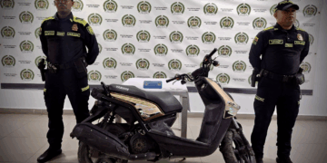 Policía Nacional recupera motocicleta reportada como hurtada en Back Road